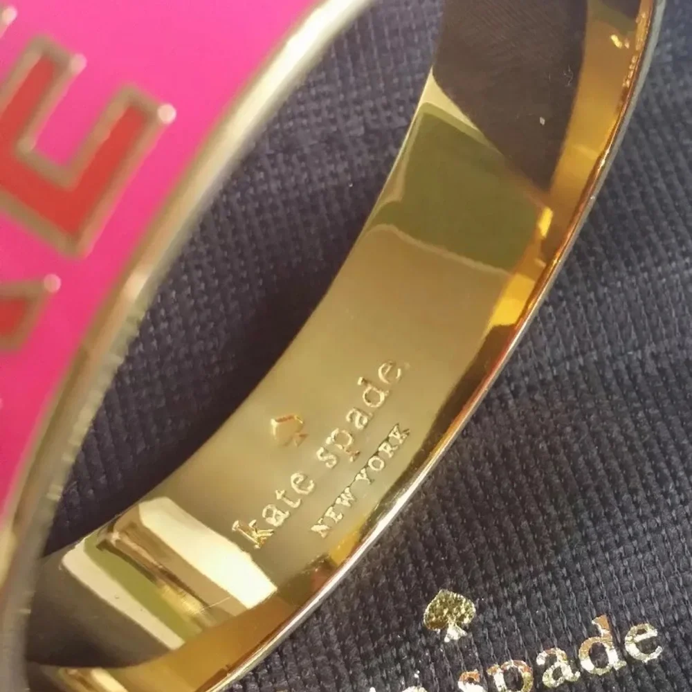 KATE SPADE ♤ NEW YORK "PLAN AN ADVENTURE / OFF YOU GO" HOT PINK BRACELET. - Picture 3 of 8